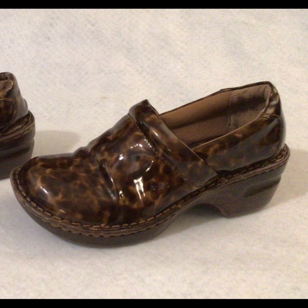 BOC clogs